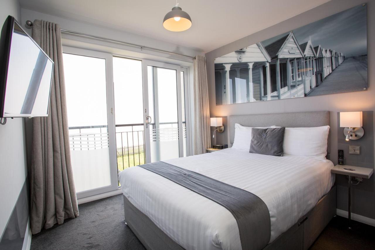 Allseasons Hotel โลเวสทอฟต์ ภายนอก รูปภาพ